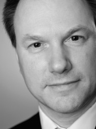 Dipl.-Ing. Dipl.-Inform. Rainer Nolte, langjähriger Referent auf Fachtachungen der Bewegungs- und Mechanismentechnik Dipl.-Ing. Dipl.-Inform. Rainer Nolte, langjähriger Referent auf Fachtachungen der Bewegungs- und Mechanismentechnik